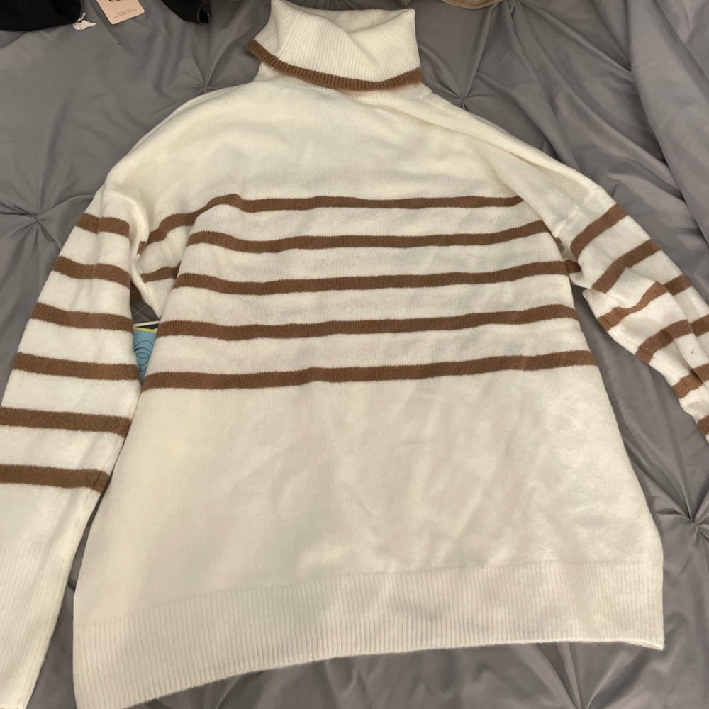 CeCe White and Brown Striped Sweater
